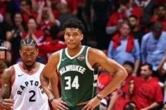 字母哥离队意向，塔图姆伤病后挣扎：雄鹿队与绿军新赛季新挑战